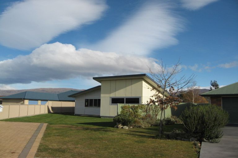 Photo of property in 27 Fenwick Crescent, Cromwell, 9310