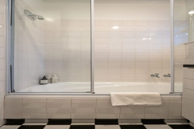 Photo of property in 46 Kilmore Street, Christchurch Central, Christchurch, 8013