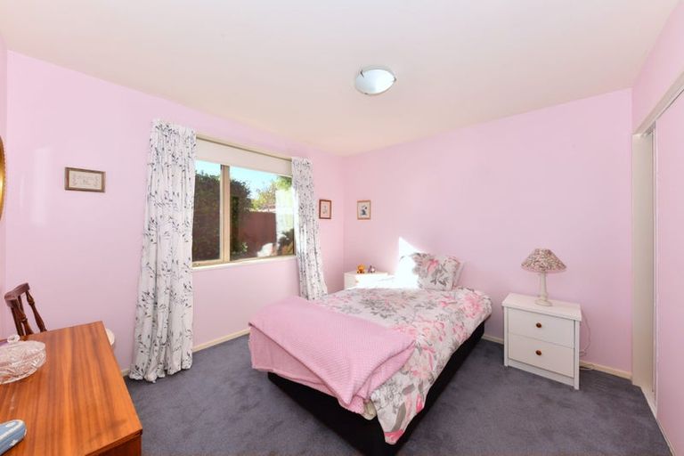 Photo of property in 4/108 Yaldhurst Road, Sockburn, Christchurch, 8042