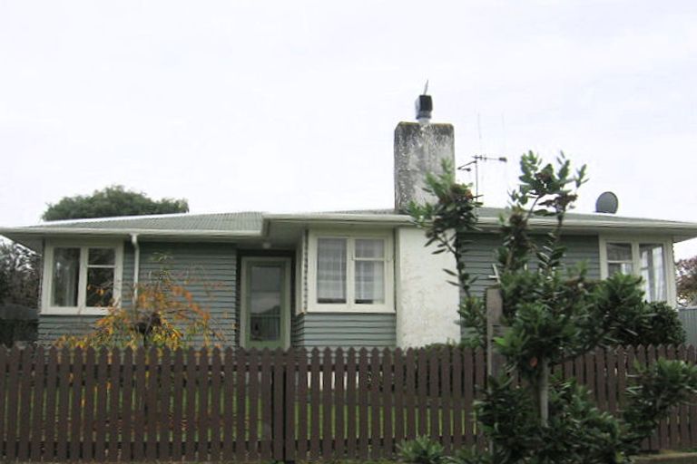 Photo of property in 19 Sefton Avenue, Highbury, Palmerston North, 4412