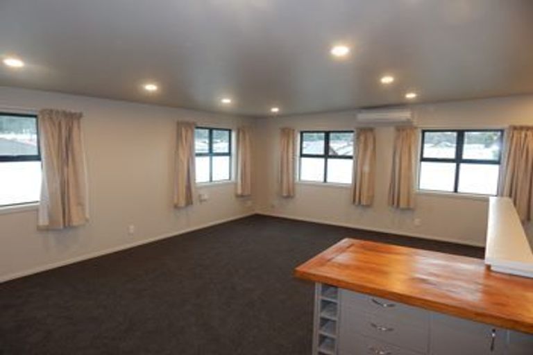 Photo of property in 46 Fitzherbert St Petone, Alicetown, Lower Hutt, 5010