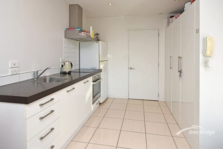 Photo of property in 4/318 Barbadoes Street, Christchurch Central, Christchurch, 8011