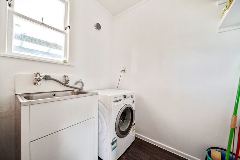 Photo of property in 95 Koru Road, Omata, New Plymouth, 4374