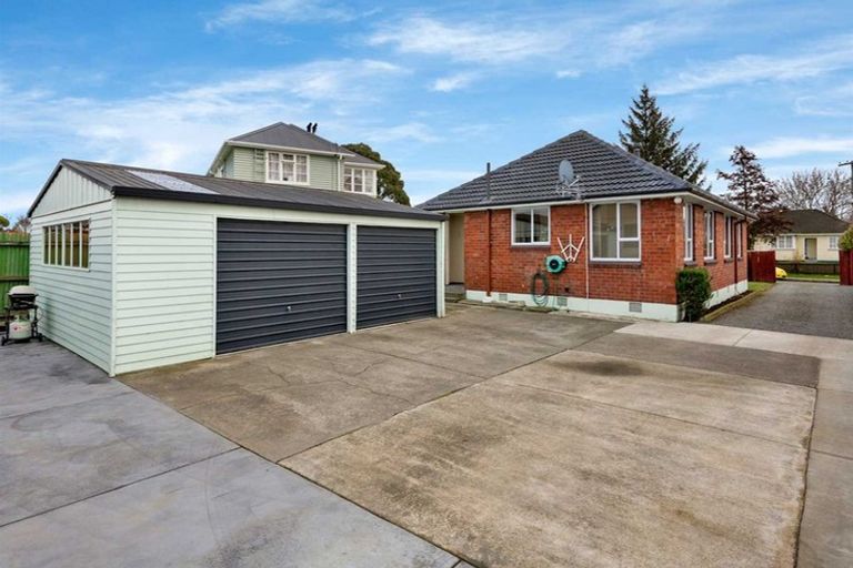 Photo of property in 20 Tiora Place, Upper Riccarton, Christchurch, 8041