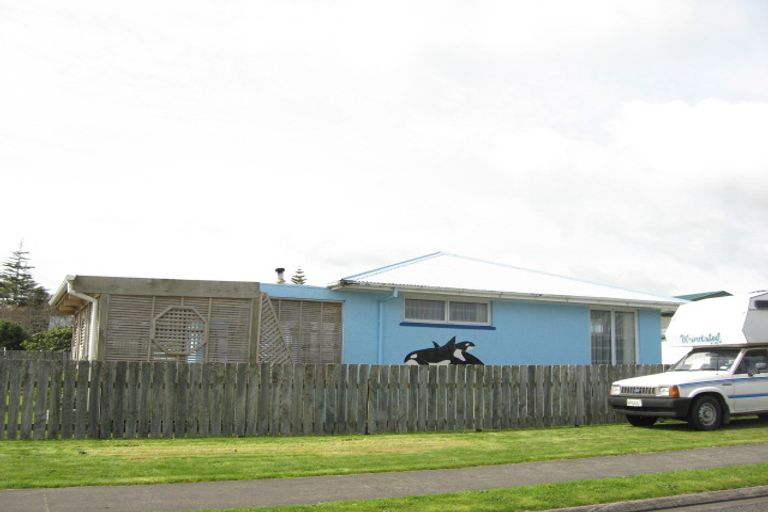 Photo of property in 15 Mahoe Street, Inglewood, 4330
