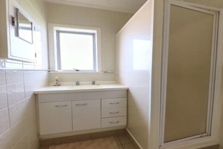 Photo of property in 21 Cameron Street, Papakura, 2110