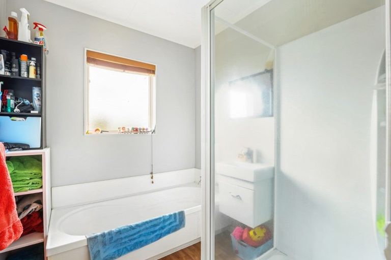 Photo of property in 4 Caulfield Place, Nawton, Hamilton, 3200