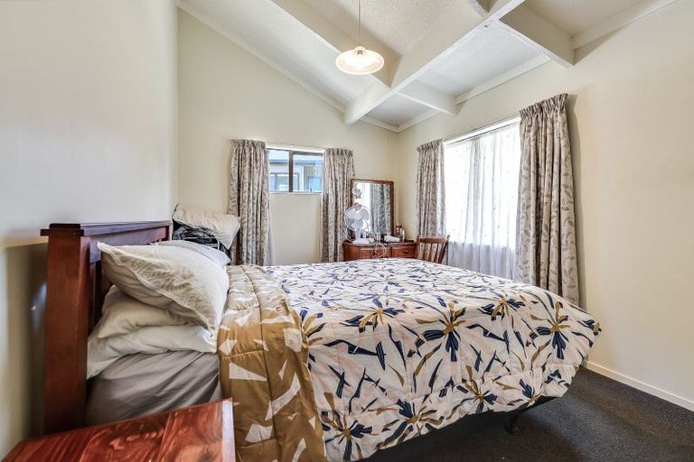 Photo of property in 6 Matipo Crescent, Pukete, Hamilton, 3200