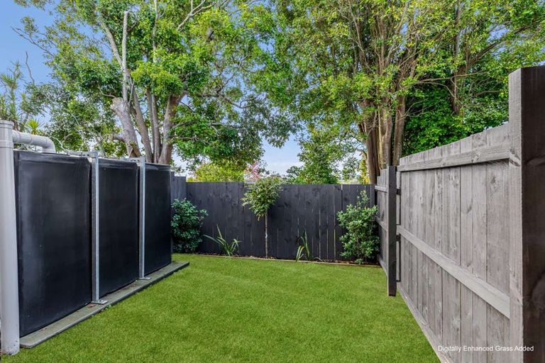Photo of property in 5/32 Brandon Road, Glen Eden, Auckland, 0602