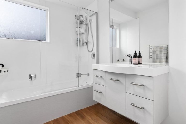 Photo of property in 54 Hinewa Road, Otumoetai, Tauranga, 3110