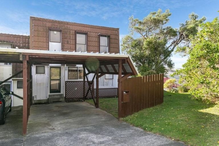 Photo of property in 64 Cunliffe Street, Churton Park, Wellington, 6037