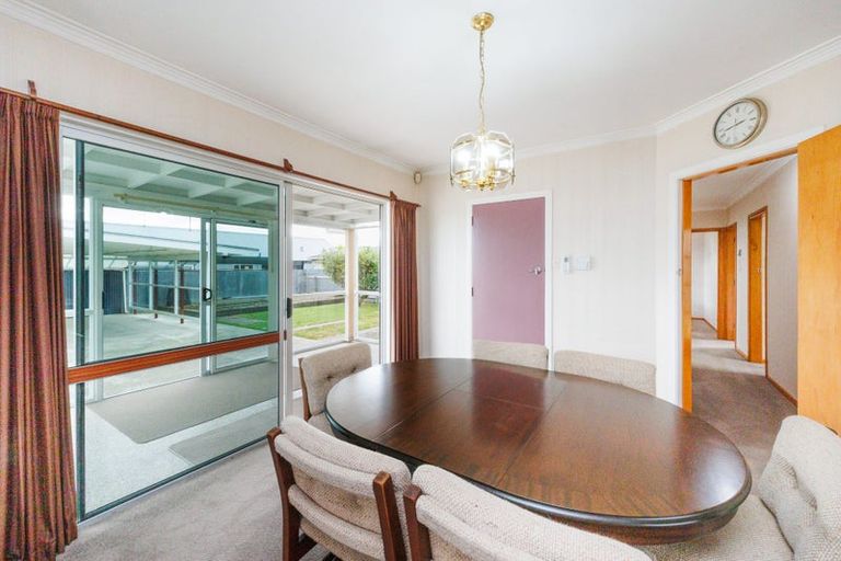 Photo of property in 10 Marsden Place, Awapuni, Palmerston North, 4412