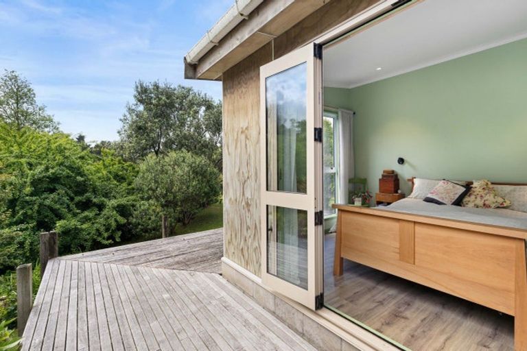 Photo of property in 2447 Port Waikato-waikaretu Road, Waikaretu, Tuakau, 2695