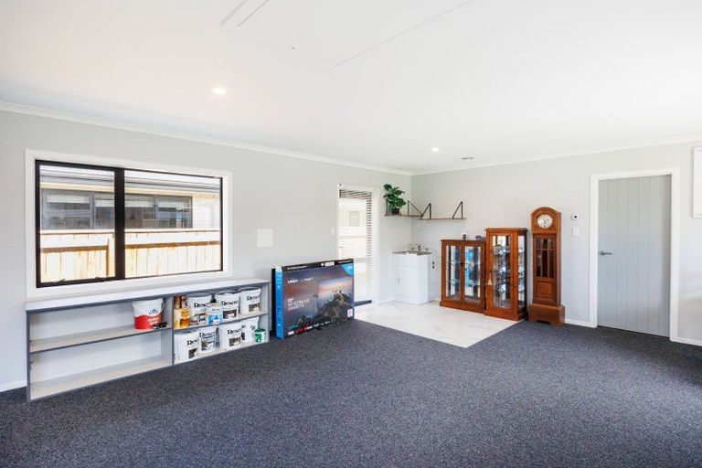 Photo of property in 43 Accolade Street, Feilding, 4702