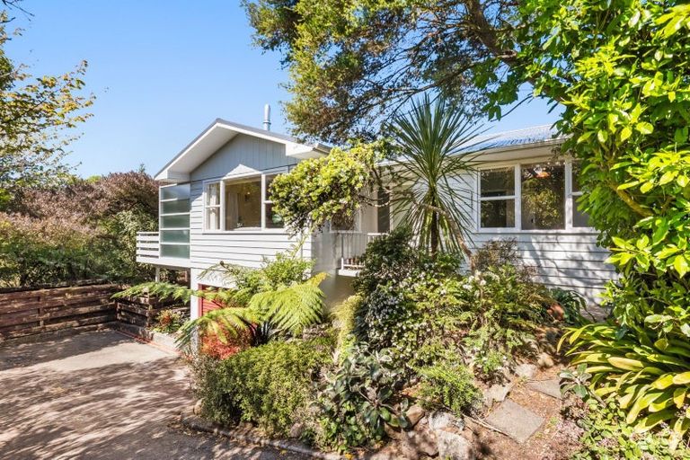 Photo of property in 10 Cedar Street, Maungaraki, Lower Hutt, 5010