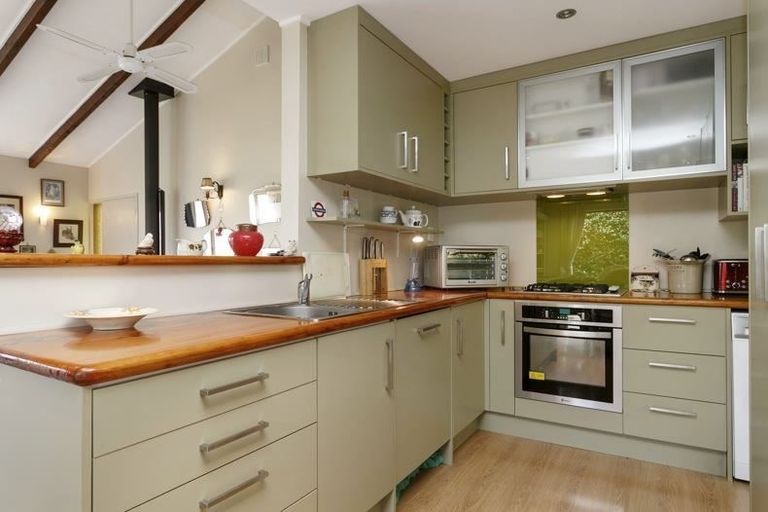 Photo of property in 15 Hilden Place, Hilltop, Taupo, 3330