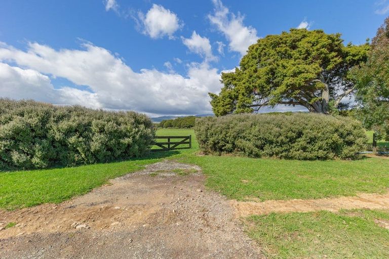 Photo of property in 23 Pinot Crescent, Ohau, 5570