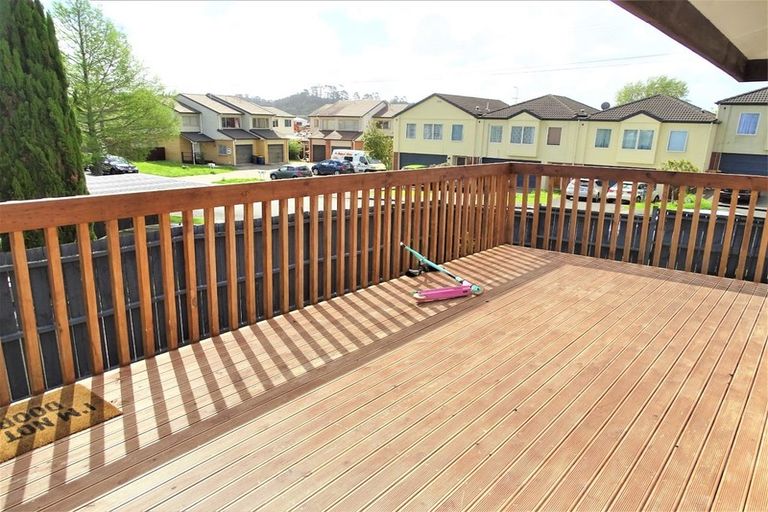 Photo of property in 1/54 Pooks Road, Ranui, Auckland, 0612