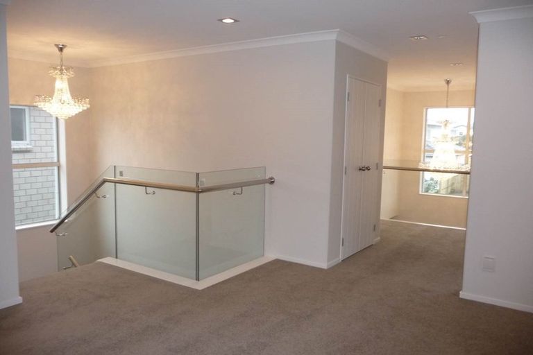 Photo of property in 16 Kira Road, Flat Bush, Auckland, 2016