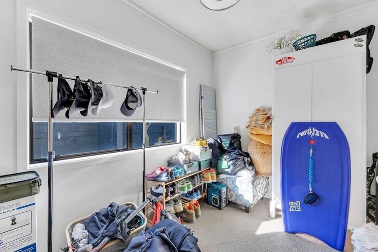 Photo of property in 2/502 Devon Street East, Strandon, New Plymouth, 4312