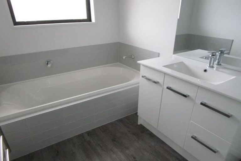 Photo of property in 2 Rowan Lane, Kaiapoi, 7630