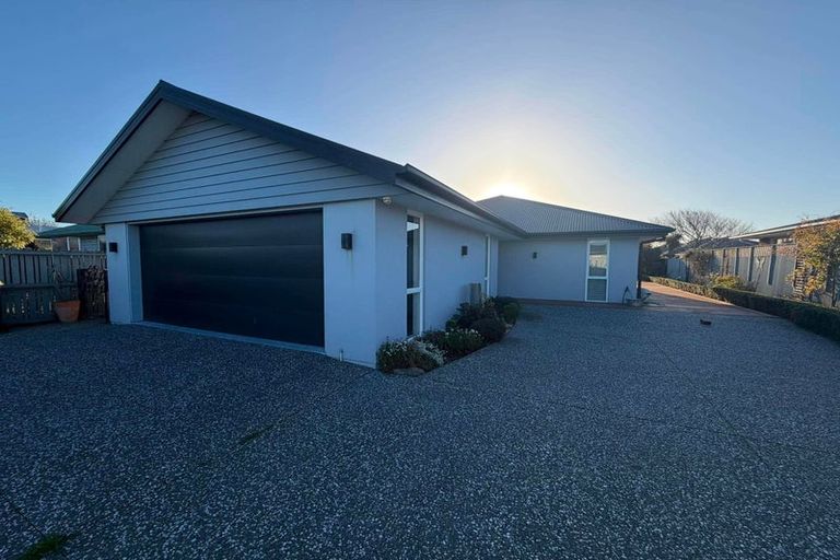 Photo of property in 160 Pacific Road, North New Brighton, Christchurch, 8083