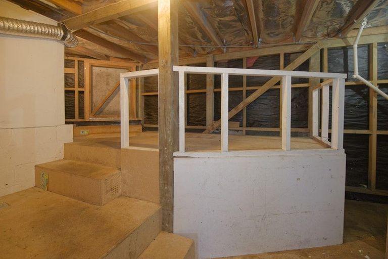 Photo of property in 1/16 Sailfish Drive, West Harbour, Auckland, 0618