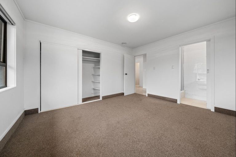 Photo of property in 12b Bronte Place, Whalers Gate, New Plymouth, 4310