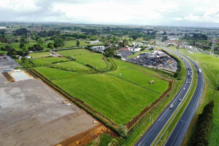 Photo of property in 1159 Great South Road, Runciman, Drury, 2578