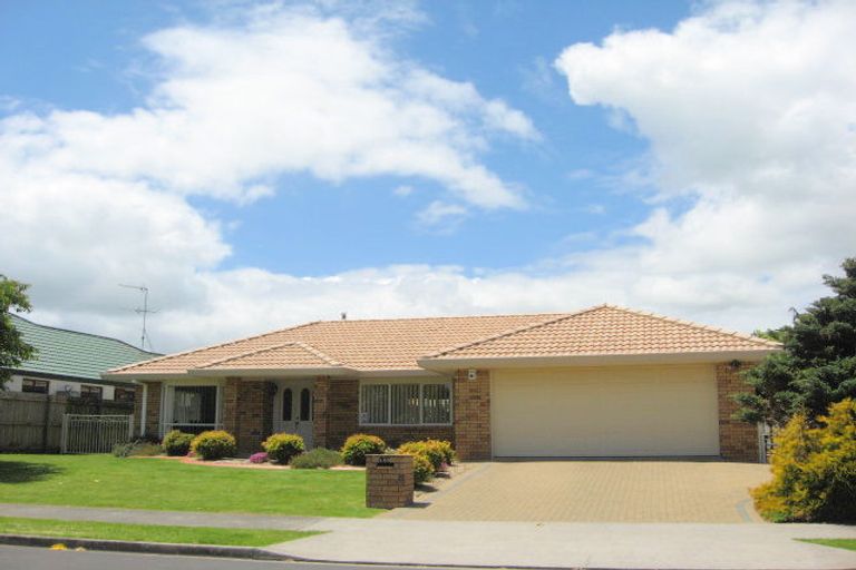 Photo of property in 125 Longford Park Drive, Takanini, 2112