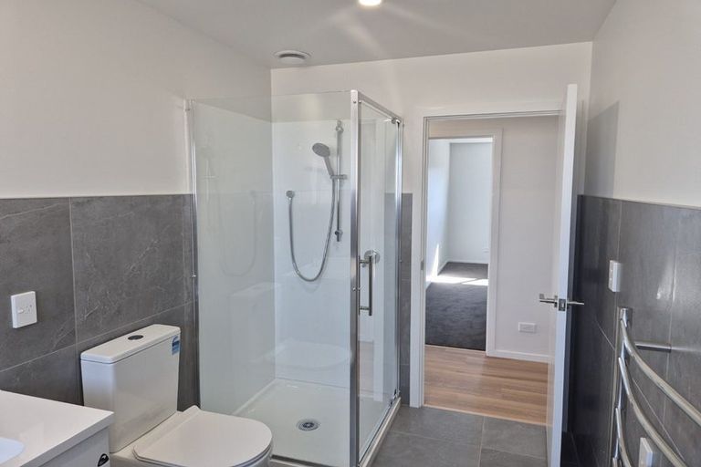 Photo of property in 25 Allan Avenue, Lytton West, 4071