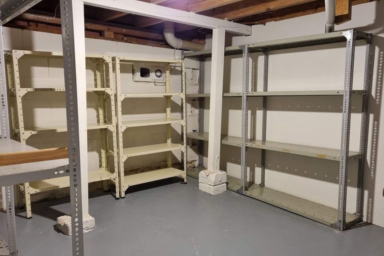 Photo of property in 28 Judkins Crescent, Cockle Bay, Auckland, 2014