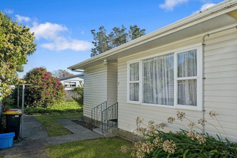 Photo of property in 12/52 Leighton Avenue, Waiwhetu, Lower Hutt, 5010
