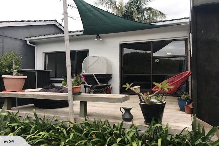 Photo of property in 2/25 Birchfield Road, Hauraki, Auckland, 0622