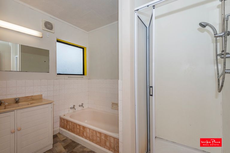 Photo of property in 1 Clark Street, Hikurangi, 0114