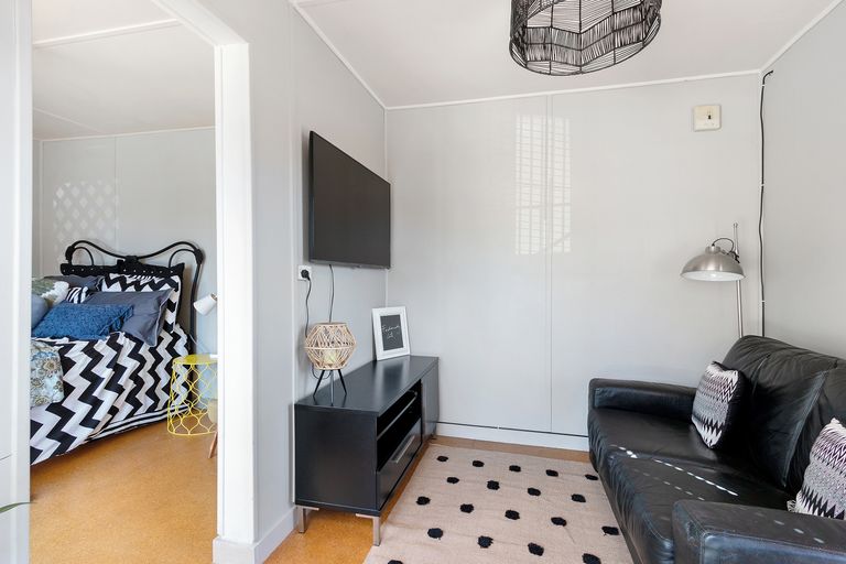 Photo of property in 18 Garvins Road, Hornby, Christchurch, 8042