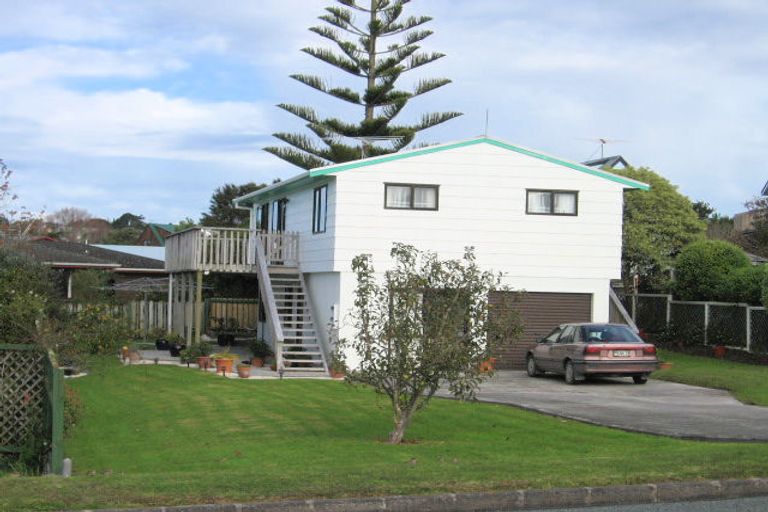 Photo of property in 22 Snells Beach Road, Snells Beach, 0920