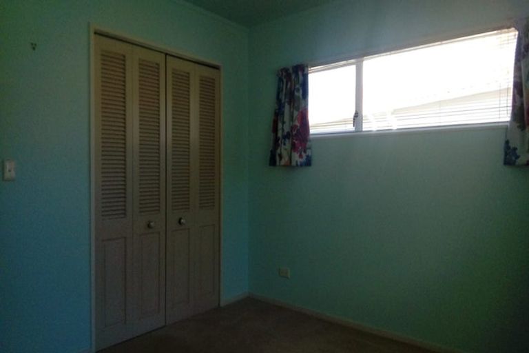 Photo of property in 6 Lakeside Villas, Whitby, Porirua, 5024