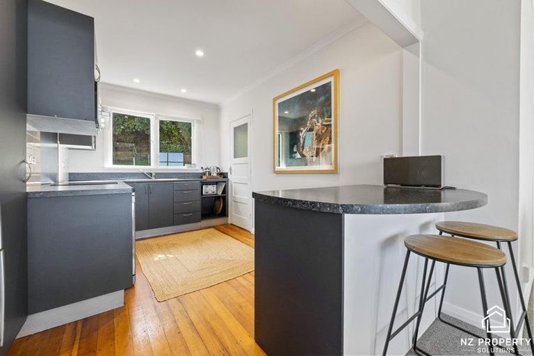 Photo of property in 24 Seaview Terrace, Kew, Dunedin, 9012