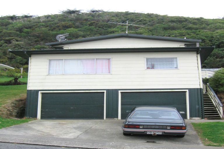 Photo of property in 2/152 Broderick Road, Johnsonville, Wellington, 6037
