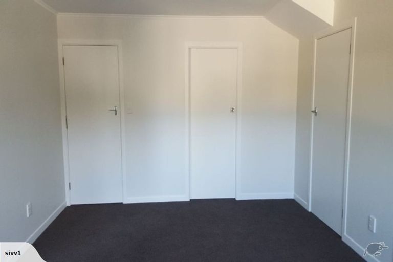 Photo of property in 16 Southern Cross Crescent, Island Bay, Wellington, 6023