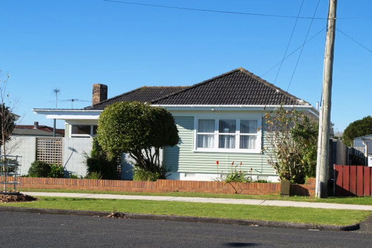 Photo of property in 34 Allen Street, Mangere East, Auckland, 2024