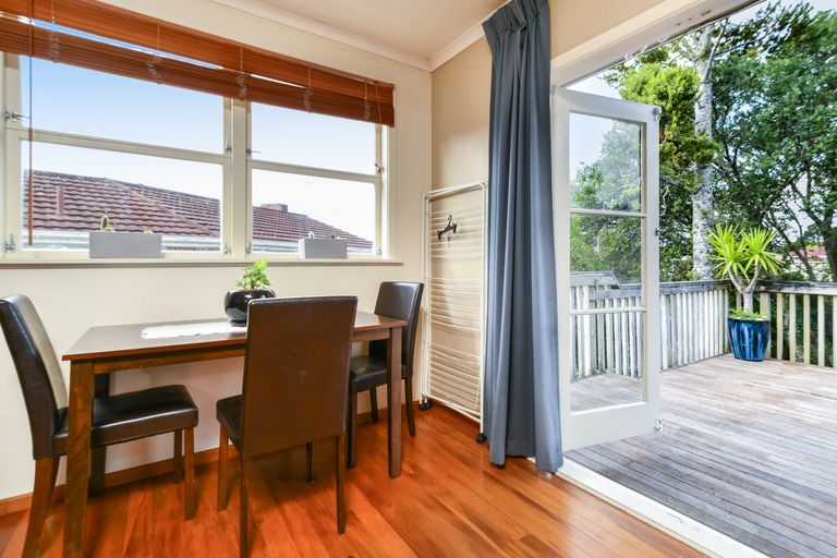 Photo of property in 20 Hartley Terrace, Massey, Auckland, 0614