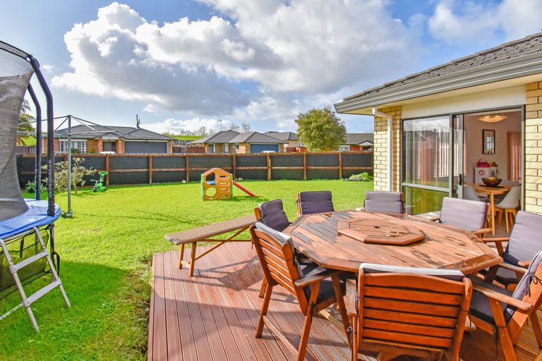 Photo of property in 9 Carn Place, Weymouth, Auckland, 2103