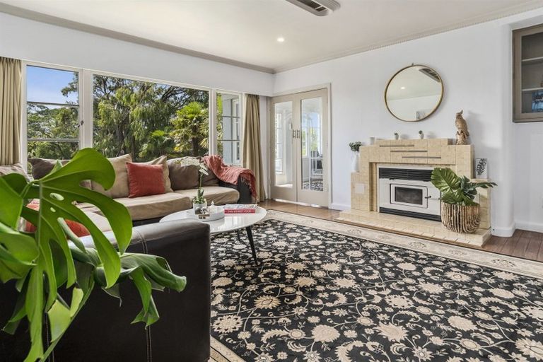 Photo of property in 126 Sutherland Road, Brookfield, Tauranga, 3110
