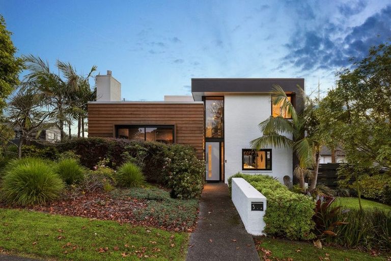 Photo of property in 5 Anselmi Ridge Road, Pukekohe, 2120