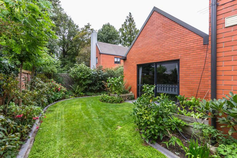 Photo of property in 10 Haineswood Lane, Sockburn, Christchurch, 8042