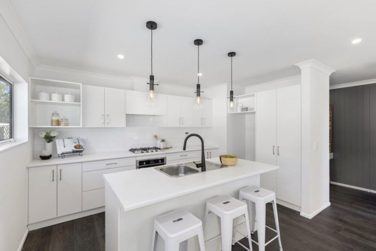 Photo of property in 38a Cambridge Terrace, Waiwhetu, Lower Hutt, 5010