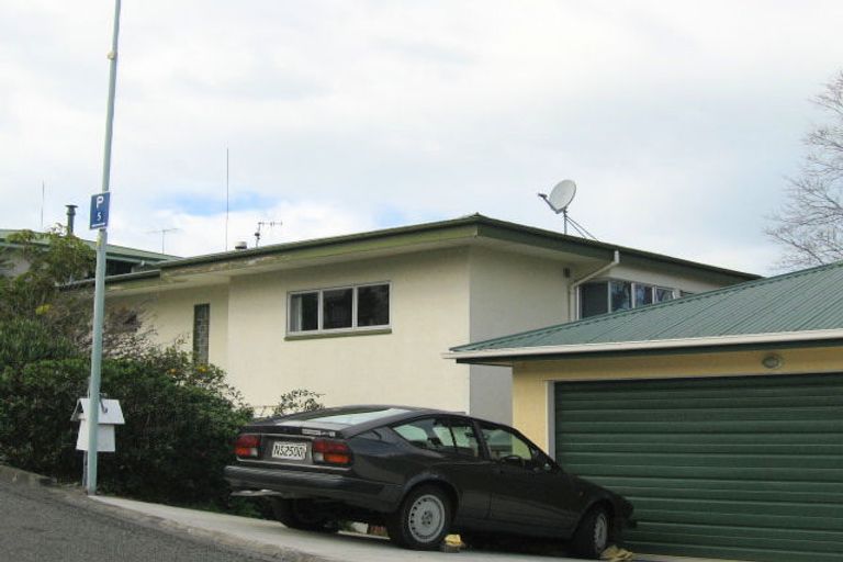 Photo of property in 5 Delhi Road, Hospital Hill, Napier, 4110