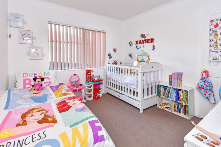 Photo of property in 9 Carn Place, Weymouth, Auckland, 2103